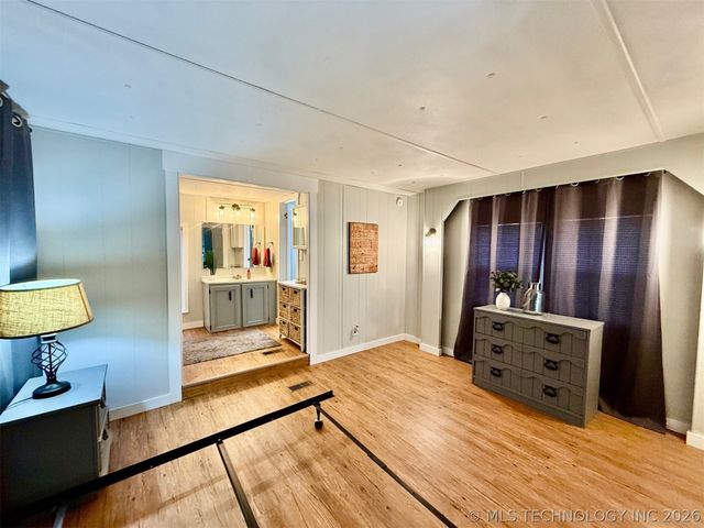 34299 S Terrapin Creek, Cookson, OK 74427