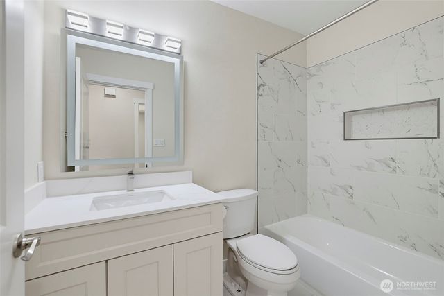 18625 SE 213th Street, Renton, WA 98058