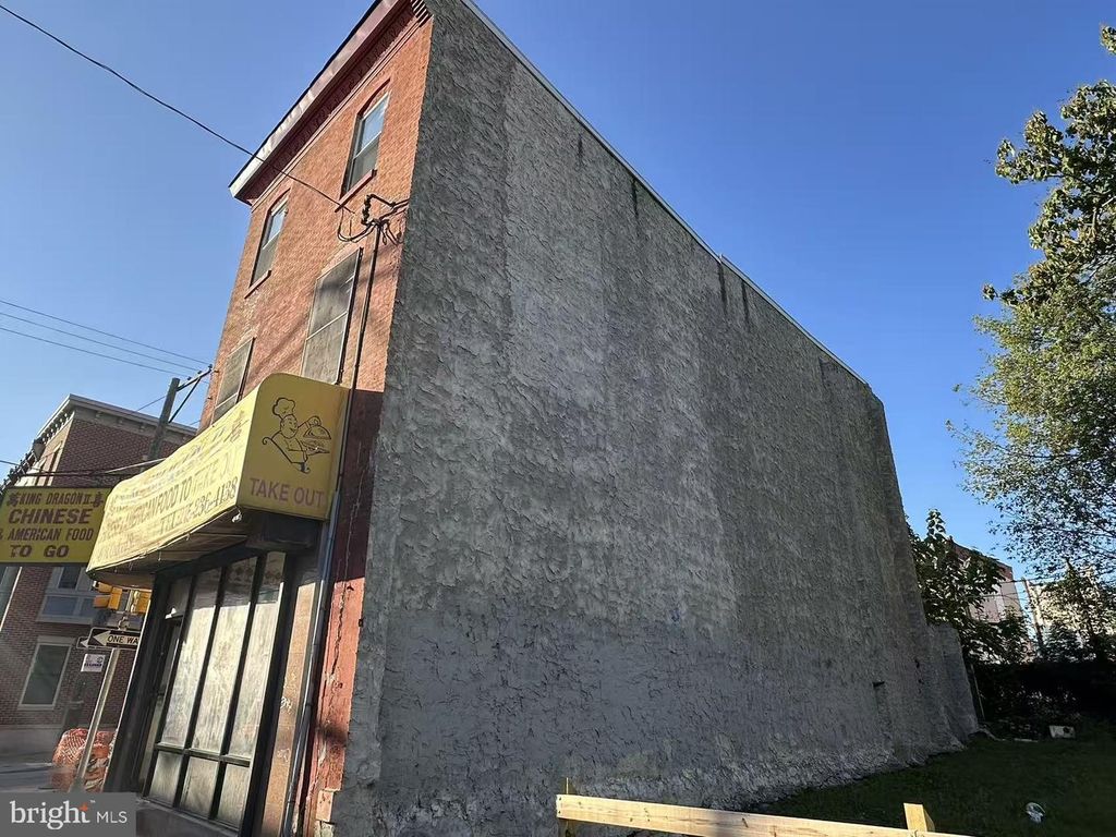 2349 W OXFORD ST, Philadelphia, PA 19121