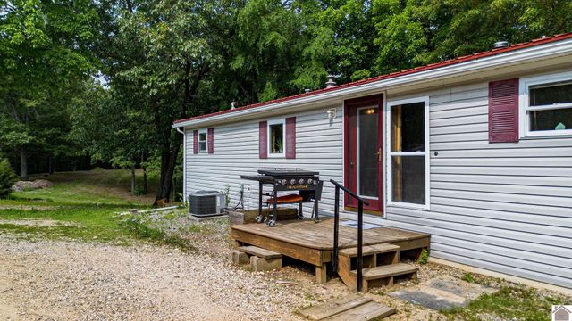 289 Axel Creek Road, Marion, KY 42064