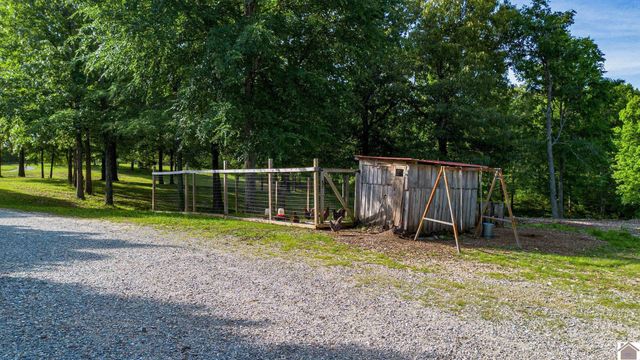 289 Axel Creek Road, Marion, KY 42064