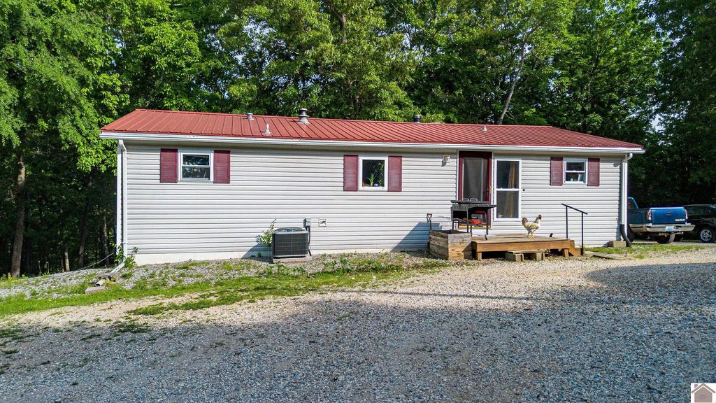 289 Axel Creek Road, Marion, KY 42064