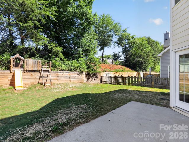 502 Drayton Hall Boulevard, Duncan, SC 29334