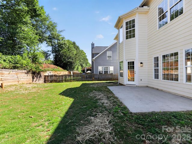 502 Drayton Hall Boulevard, Duncan, SC 29334