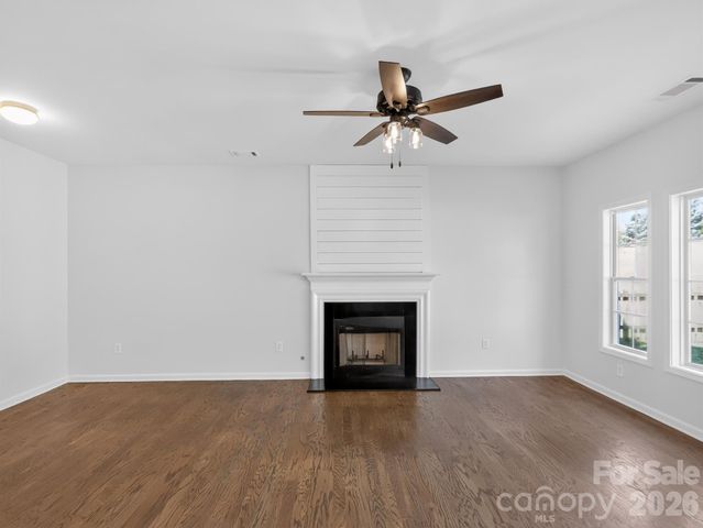 502 Drayton Hall Boulevard, Duncan, SC 29334