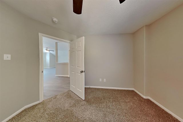 2610 Hilldale Park Lane, Spring, TX 77386