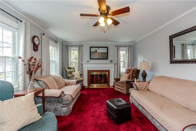 72 Allerton Avenue, East Providence, RI 02914