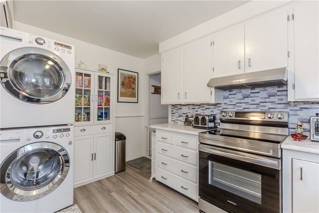 72 Allerton Avenue, East Providence, RI 02914