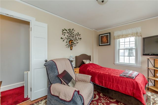 72 Allerton Avenue, East Providence, RI 02914