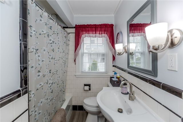 72 Allerton Avenue, East Providence, RI 02914