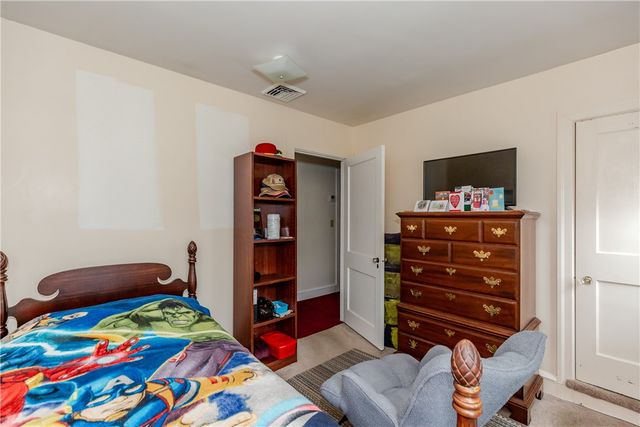 72 Allerton Avenue, East Providence, RI 02914