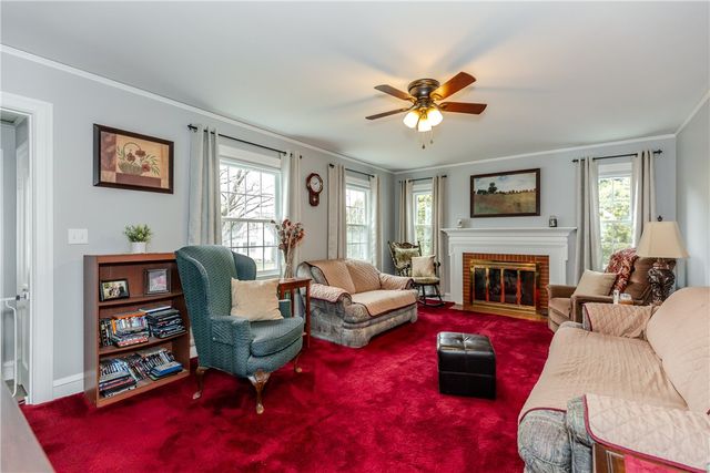 72 Allerton Avenue, East Providence, RI 02914