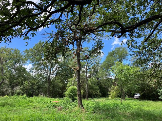 693 Saint Mary's RD, Rosanky, TX 78953