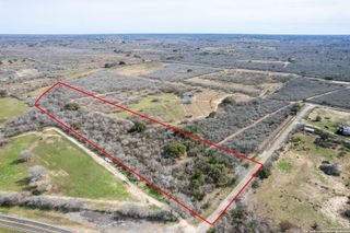 8684 Mineral Cemetery Rd, Beeville, TX 78102