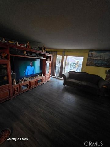 461 W Scott Street, Rialto, CA 92376