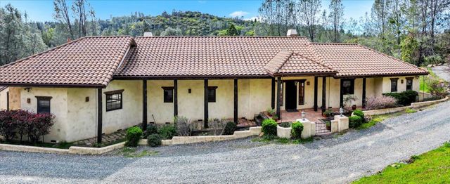 19787 Calle Toro Ln, Penn Valley, CA 95946