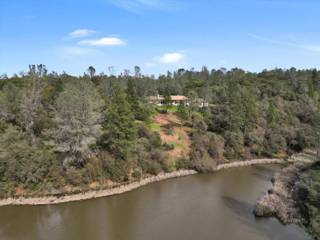 19787 Calle Toro Ln, Penn Valley, CA 95946
