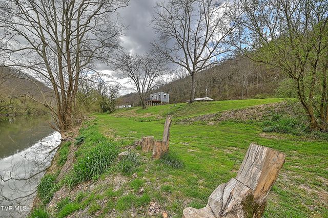 2745 Anglers Way Road, Duffield, VA 24244