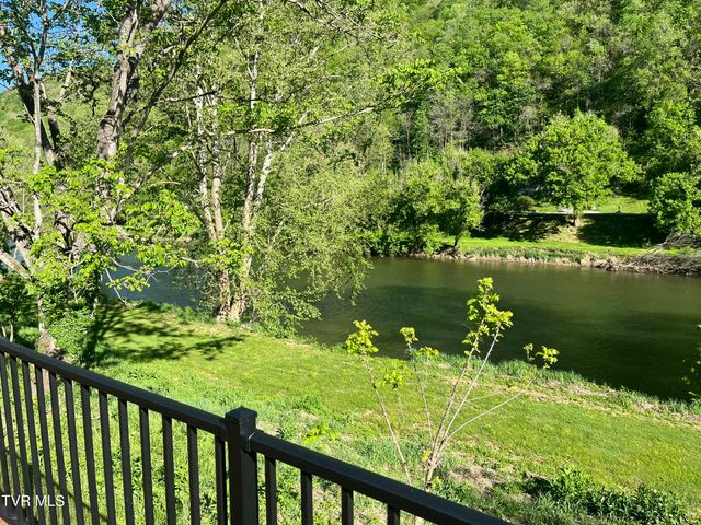 2745 Anglers Way Road, Duffield, VA 24244