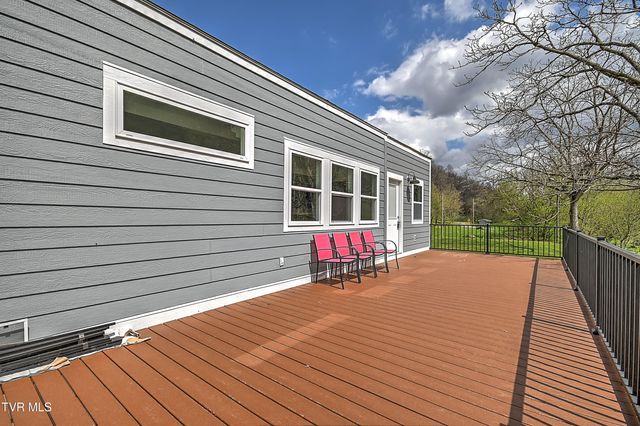 2745 Anglers Way Road, Duffield, VA 24244