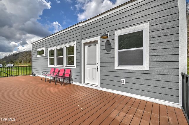2745 Anglers Way Road, Duffield, VA 24244
