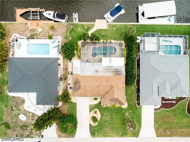 4933 Triton CT W, Cape Coral, FL 33904