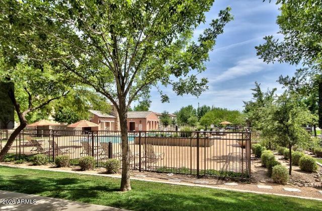 4677 E WILDHORSE Drive, Gilbert, AZ 85297