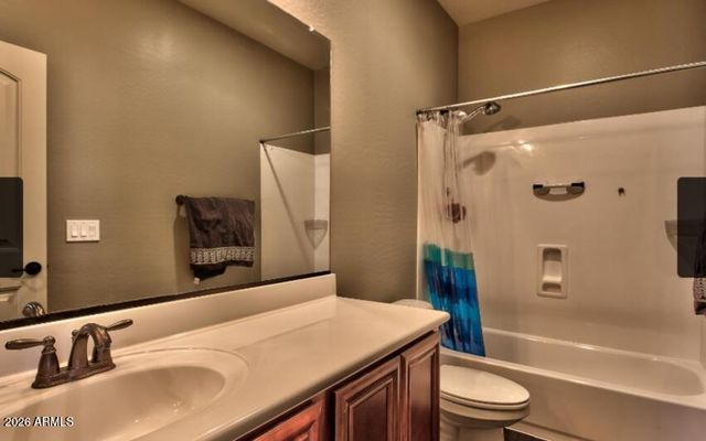 4677 E WILDHORSE Drive, Gilbert, AZ 85297