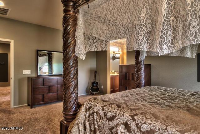 4677 E WILDHORSE Drive, Gilbert, AZ 85297