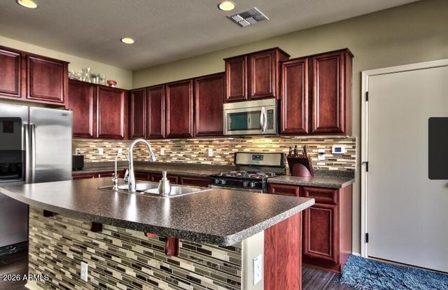 4677 E WILDHORSE Drive, Gilbert, AZ 85297