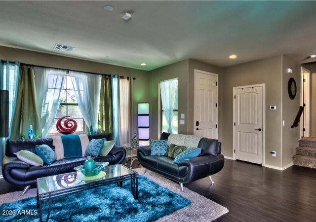 4677 E WILDHORSE Drive, Gilbert, AZ 85297