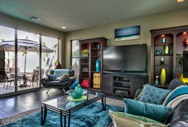 4677 E WILDHORSE Drive, Gilbert, AZ 85297