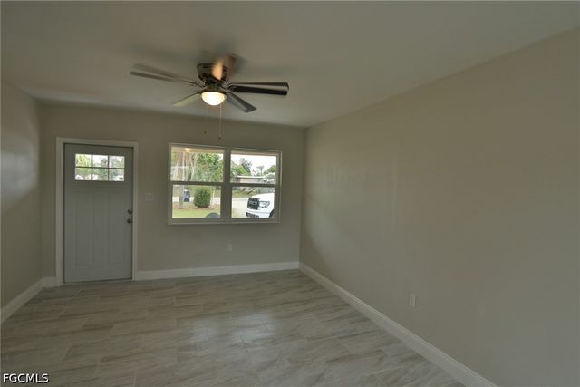 11 California RD B, Lehigh Acres, FL 33936