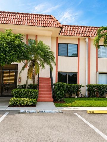 331 Lakeview Drive 203, Weston, FL 33326