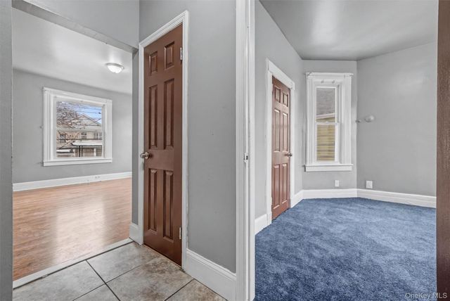 240 S 5th Avenue 2, Mount Vernon, NY 10550