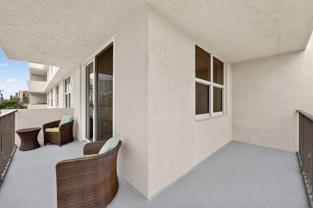 1009 N Ocean Boulevard 312, Pompano Beach, FL 33062