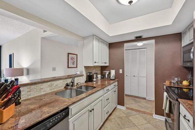 1009 N Ocean Boulevard 312, Pompano Beach, FL 33062