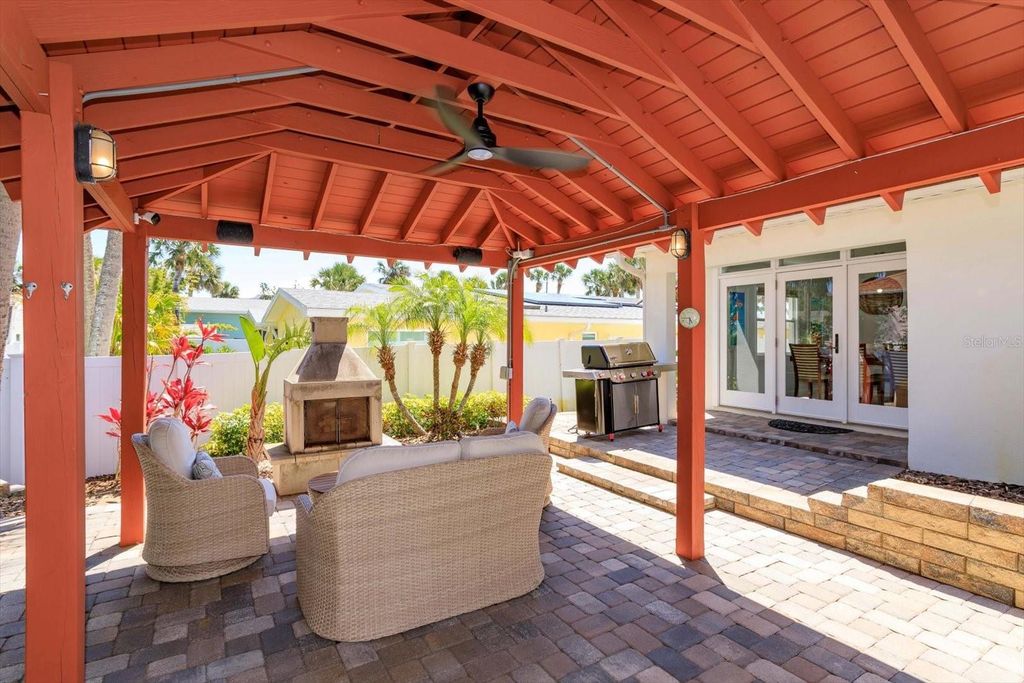 Image 30 of property listing at 910 LOCUST STREET, New Smyrna Beach, FL 32169