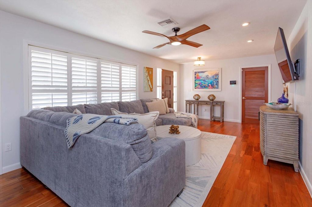 Image 7 of property listing at 910 LOCUST STREET, New Smyrna Beach, FL 32169