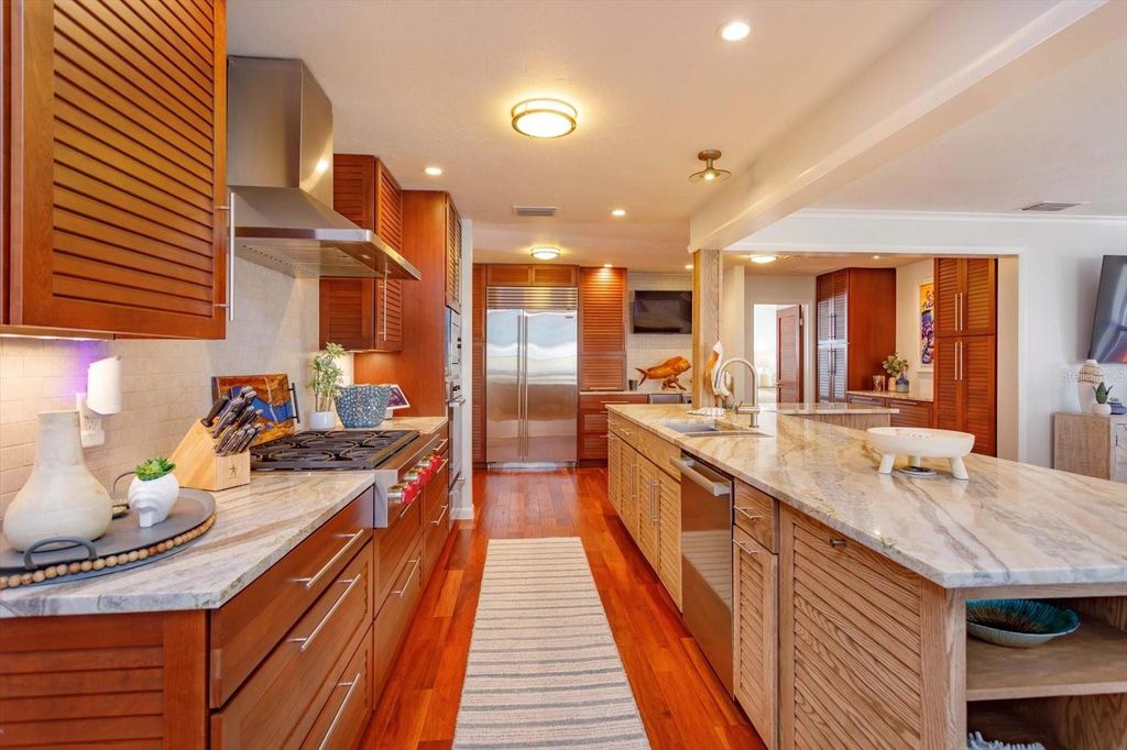 Image 9 of property listing at 910 LOCUST STREET, New Smyrna Beach, FL 32169