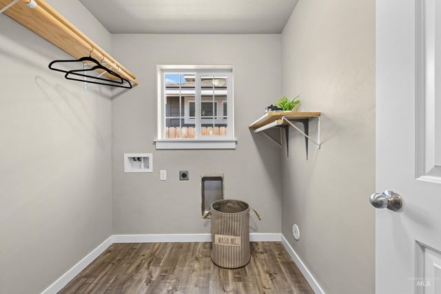 3869 Jackie Ln, Boise, ID 83704
