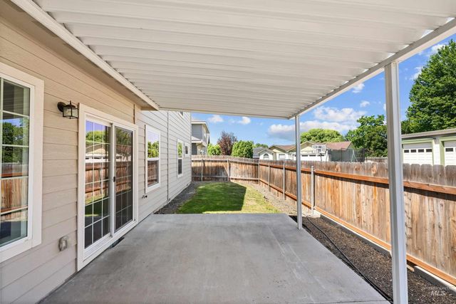 3869 Jackie Ln, Boise, ID 83704