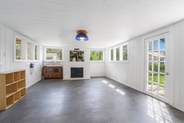 515 S Belknap Street, Sugar Land, TX 77478