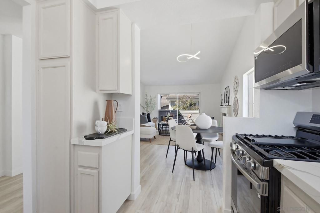 Image 6 of property listing at 13366 Tiverton Road, San Diego, CA 92130