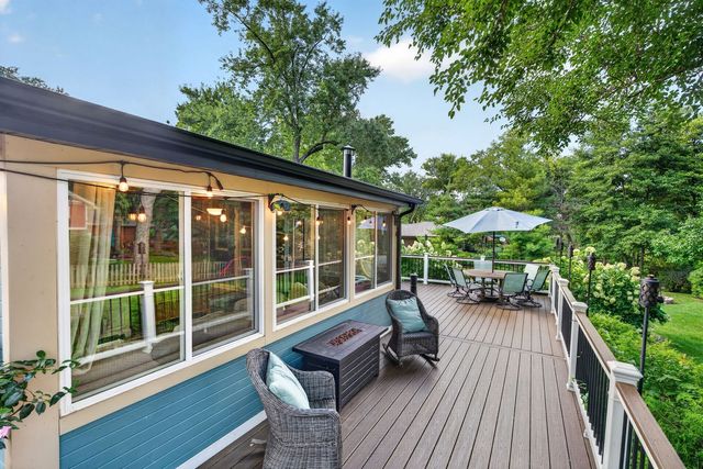 12431 S 76th Avenue, Palos Heights, IL 60463