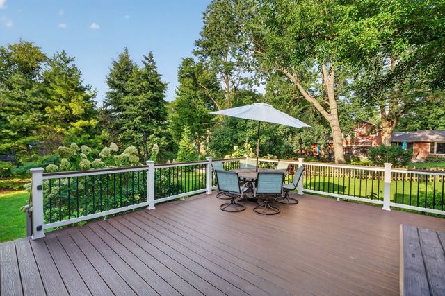12431 S 76th Avenue, Palos Heights, IL 60463
