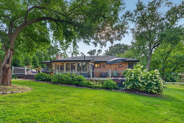 12431 S 76th Avenue, Palos Heights, IL 60463