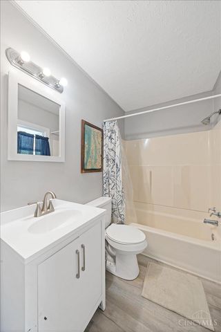 8598 W Deadfall Road, Washington Twp, OH 45133