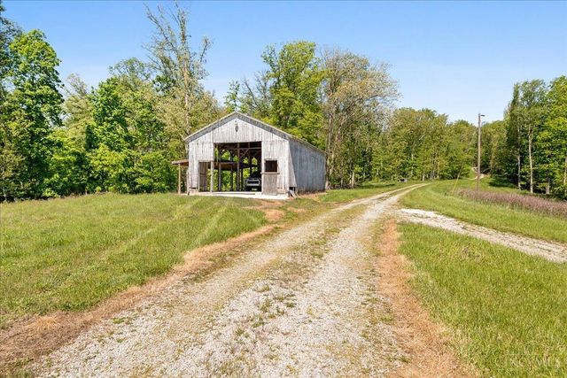 8598 W Deadfall Road, Washington Twp, OH 45133