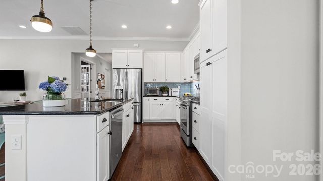 420 Granite Lake Court, Denver, NC 28037